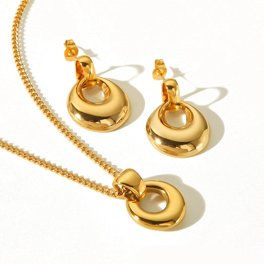 Set Serena Gold – Collar y Pendientes